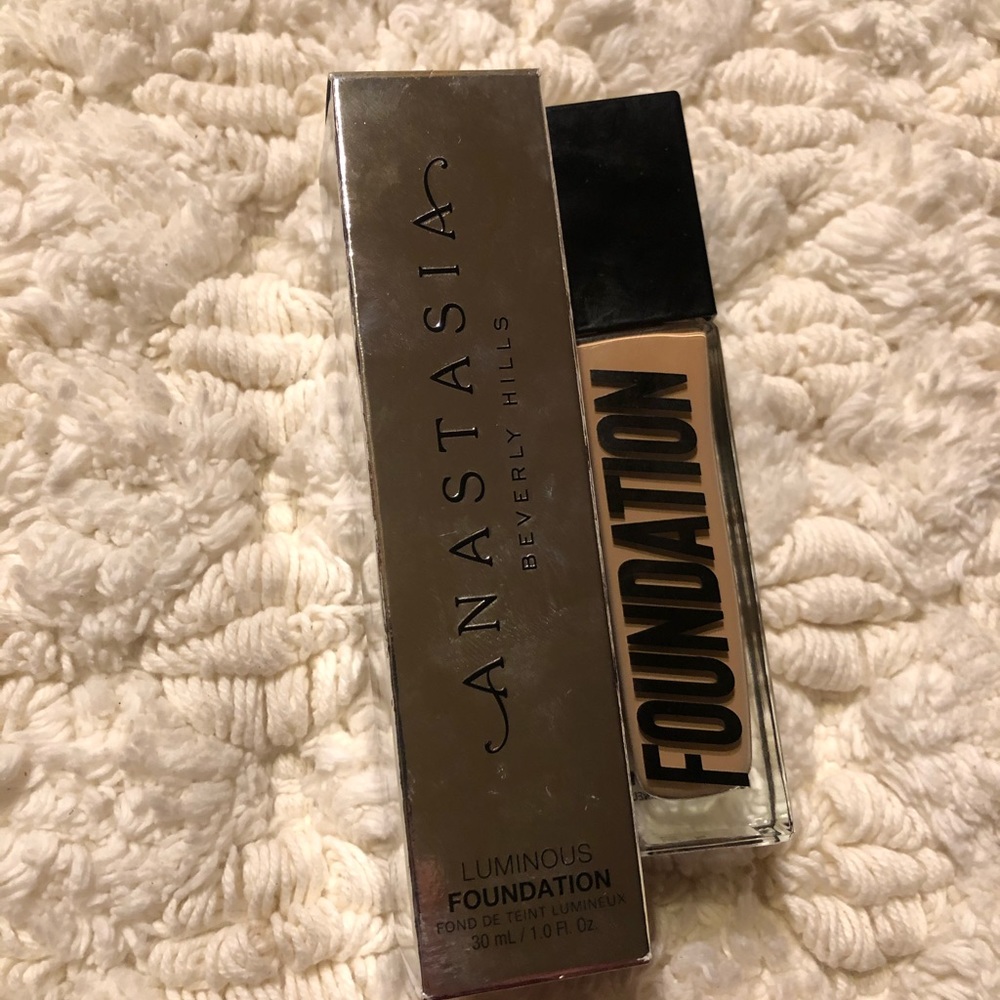 Anastasia Beverly Hills Luminous Foundation 315N